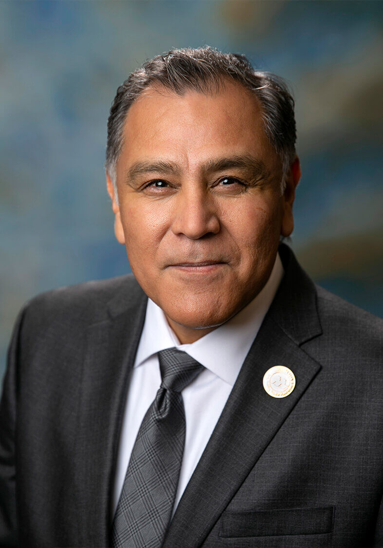 Armando Villa - City Manager (Headshot) resized